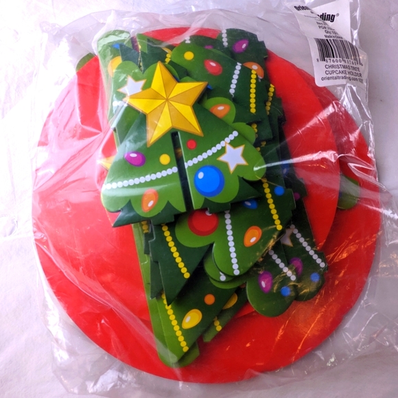 Oriental Trading NIP Christmas Tree Cupcake Holder green red cardboard - Picture 2 of 13